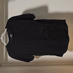 Black Old Navy T Shirt Medium